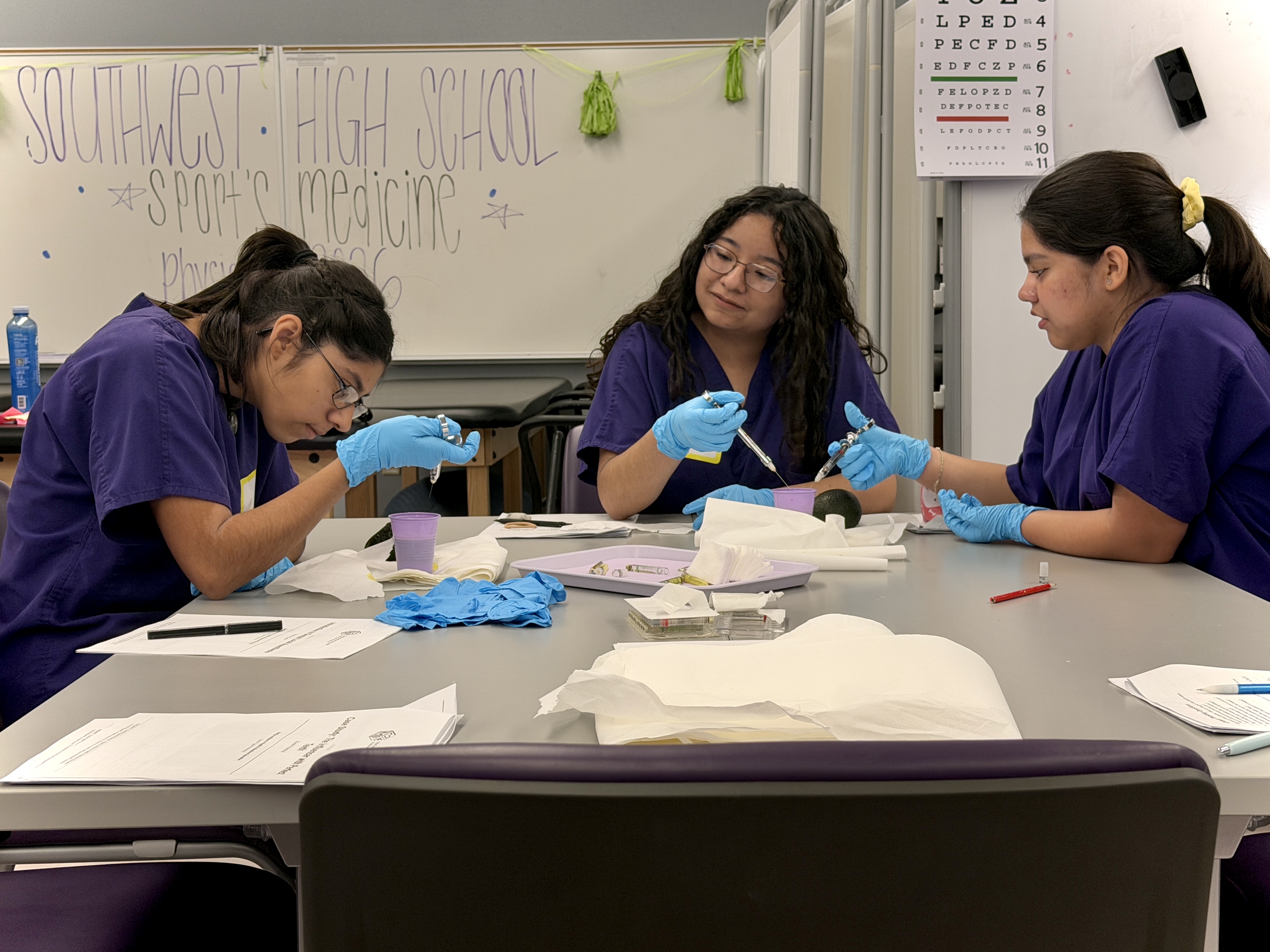 Freshmen discovering health professions